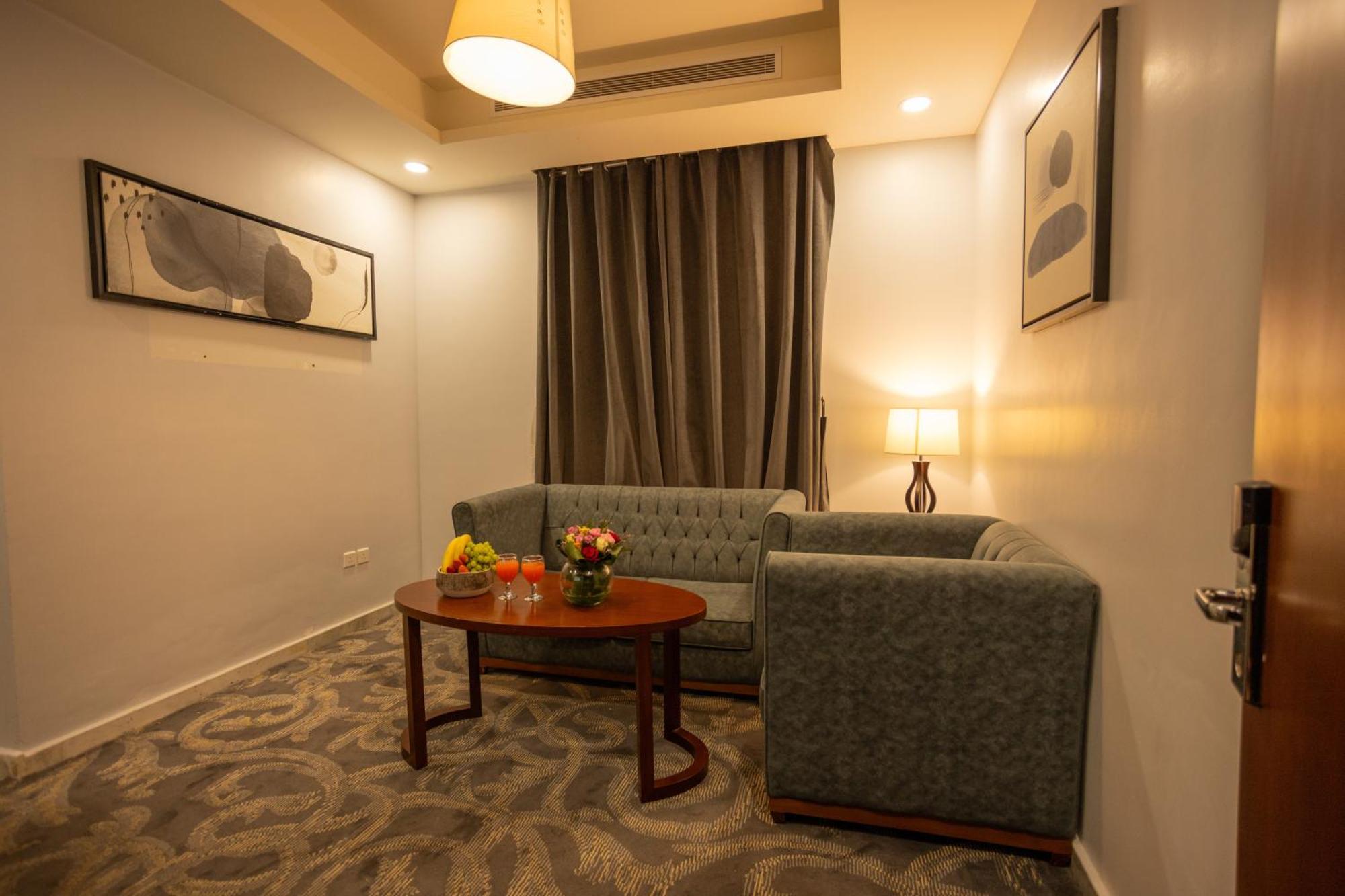 Laten Suites Andalus Mall 제다 외부 사진